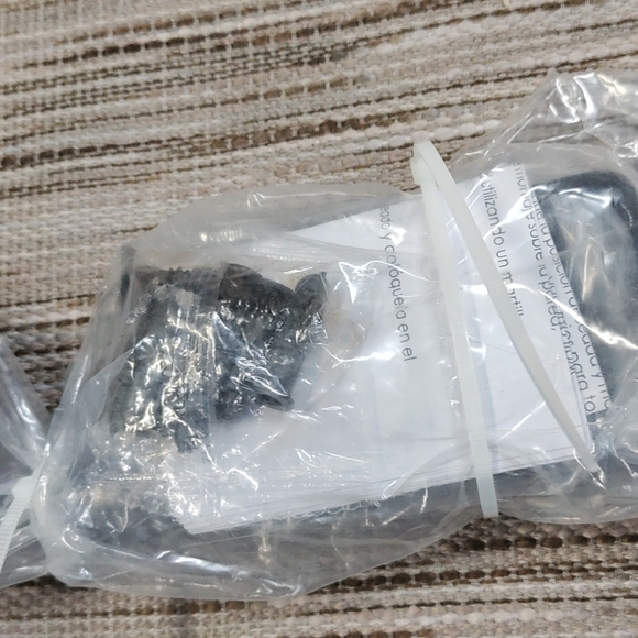 Decopolitan Montevilla Cap Curtain Rod 28"-48" - Picture 4 of 6